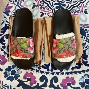 GG Blooms Supreme floral slide sandal